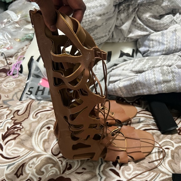 Gladiators Brown Sandals - Picture 1 of 4